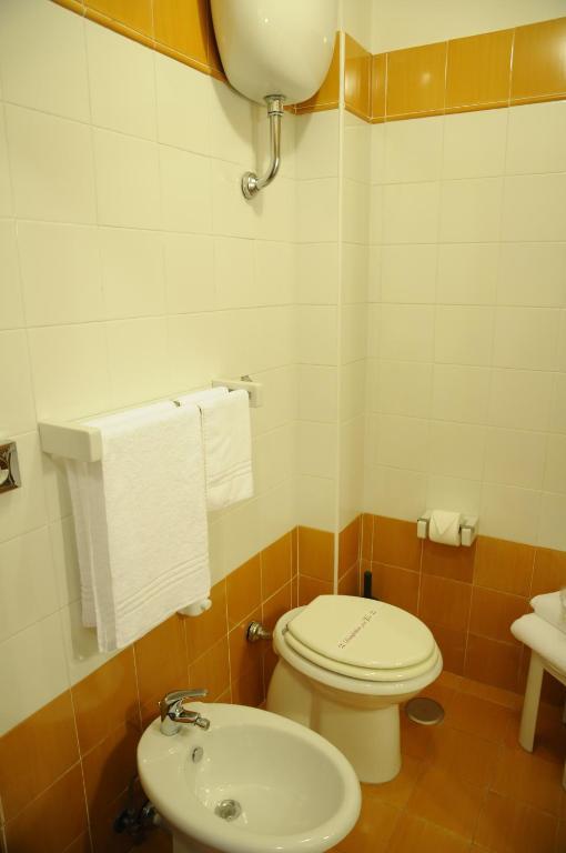 Hotel Fly Casoria Oda fotoğraf