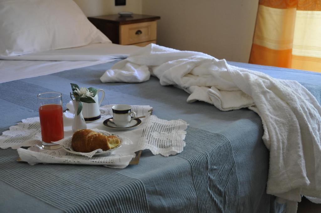Hotel Fly Casoria Oda fotoğraf