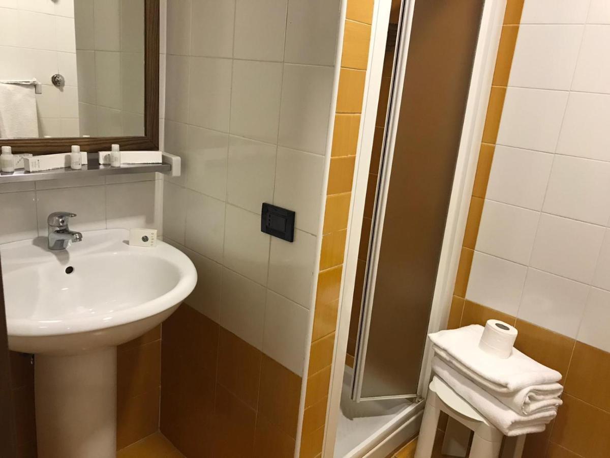 Hotel Fly Casoria Dış mekan fotoğraf